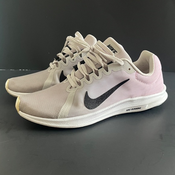 Nike Downshifter 8 Running Shoes. Gray and Black with Pink Foam. Women’s size 7 - Picture 3 of 12